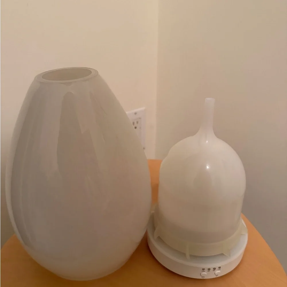 Young Living White Aroma Diffuser